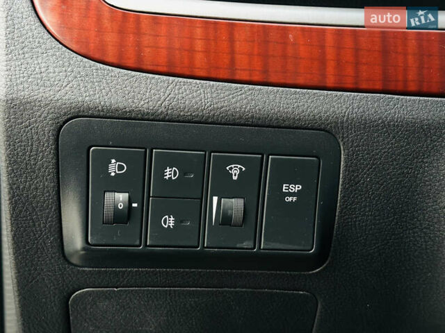 Серый Хендай Санта Фе, объемом двигателя 2.19 л и пробегом 290 тыс. км за 8999 $, фото 33 на Automoto.ua