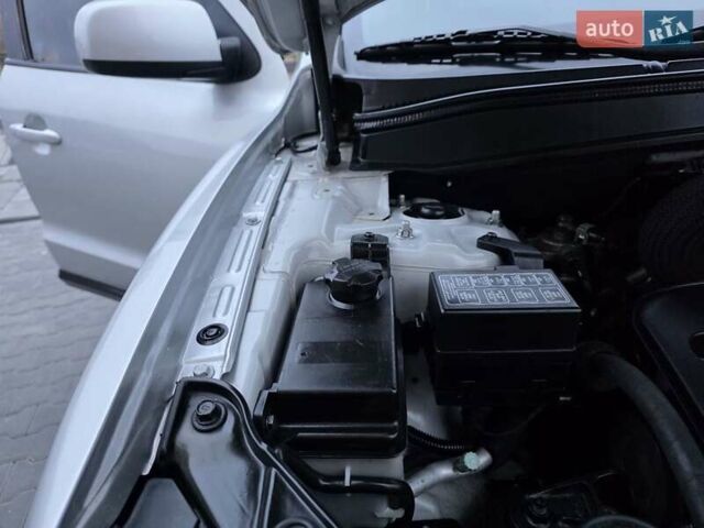 Серый Хендай Санта Фе, объемом двигателя 2.2 л и пробегом 251 тыс. км за 9333 $, фото 59 на Automoto.ua