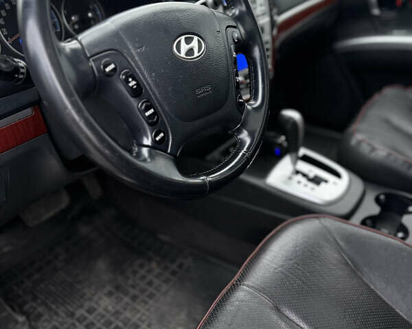 Серый Хендай Санта Фе, объемом двигателя 2.2 л и пробегом 297 тыс. км за 9150 $, фото 11 на Automoto.ua