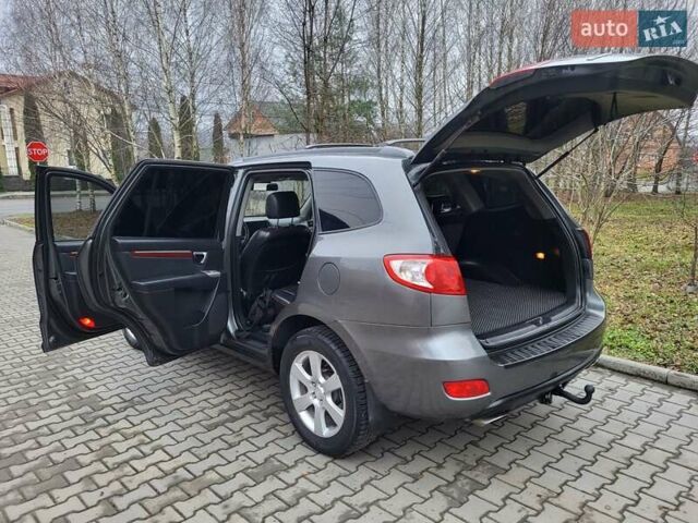 Серый Хендай Санта Фе, объемом двигателя 2.2 л и пробегом 233 тыс. км за 8999 $, фото 37 на Automoto.ua