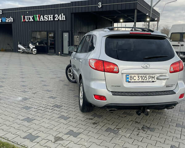 Серый Хендай Санта Фе, объемом двигателя 2.19 л и пробегом 217 тыс. км за 9300 $, фото 22 на Automoto.ua