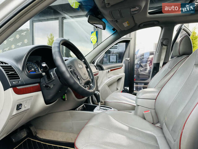 Серый Хендай Санта Фе, объемом двигателя 2.66 л и пробегом 174 тыс. км за 8700 $, фото 14 на Automoto.ua