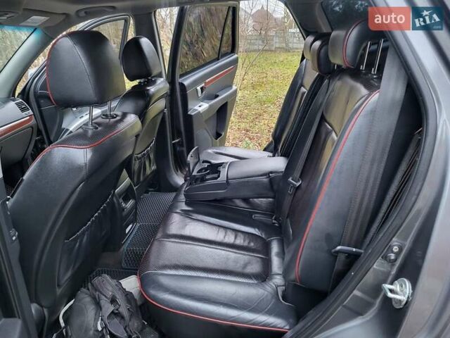 Серый Хендай Санта Фе, объемом двигателя 2.2 л и пробегом 233 тыс. км за 8999 $, фото 61 на Automoto.ua