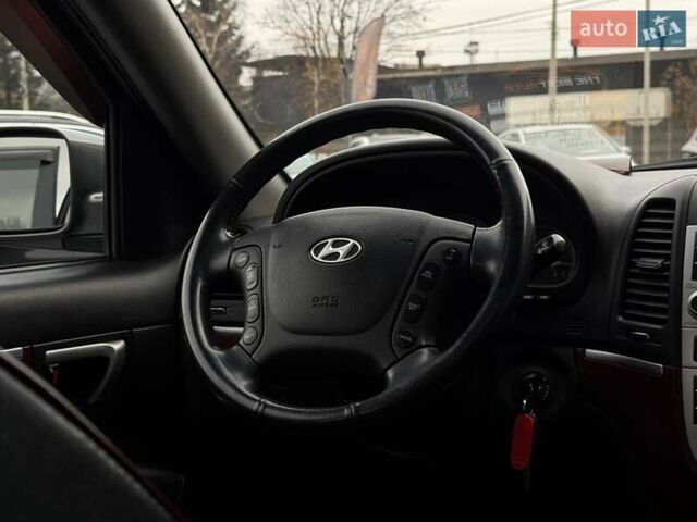 Сірий Хендай Санта Фе, об'ємом двигуна 2.19 л та пробігом 284 тис. км за 8400 $, фото 57 на Automoto.ua