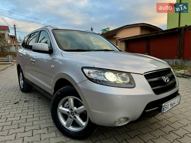 Серый Хендай Санта Фе, объемом двигателя 2.2 л и пробегом 297 тыс. км за 10300 $, фото 3 на Automoto.ua