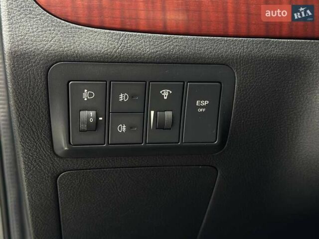 Сірий Хендай Санта Фе, об'ємом двигуна 2.19 л та пробігом 284 тис. км за 8400 $, фото 33 на Automoto.ua