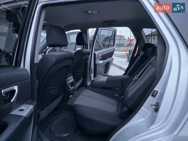 Серый Хендай Санта Фе, объемом двигателя 2.2 л и пробегом 251 тыс. км за 9333 $, фото 45 на Automoto.ua