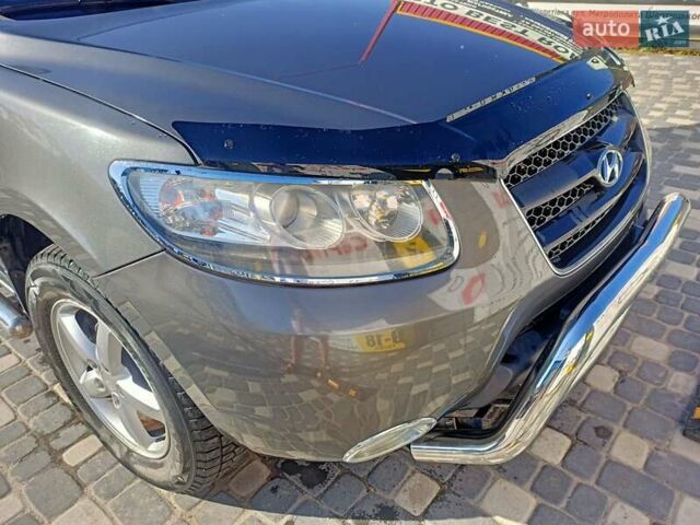 Сірий Хендай Санта Фе, об'ємом двигуна 2.7 л та пробігом 248 тис. км за 8500 $, фото 3 на Automoto.ua
