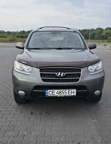 Серый Хендай Санта Фе, объемом двигателя 2.2 л и пробегом 400 тыс. км за 7800 $, фото 6 на Automoto.ua