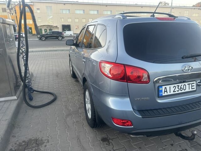 Сірий Хендай Санта Фе, об'ємом двигуна 2.2 л та пробігом 230 тис. км за 10500 $, фото 7 на Automoto.ua