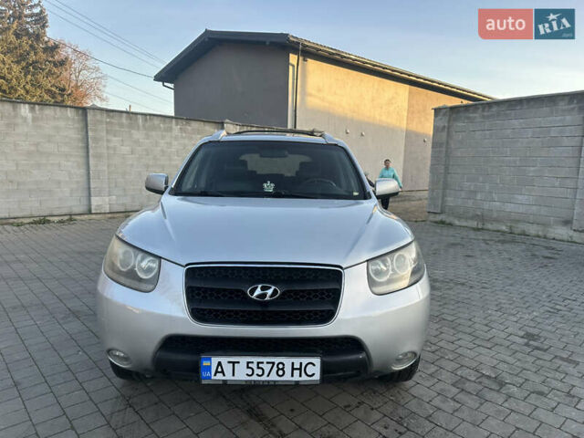 Сірий Хендай Санта Фе, об'ємом двигуна 2.2 л та пробігом 208 тис. км за 7200 $, фото 1 на Automoto.ua