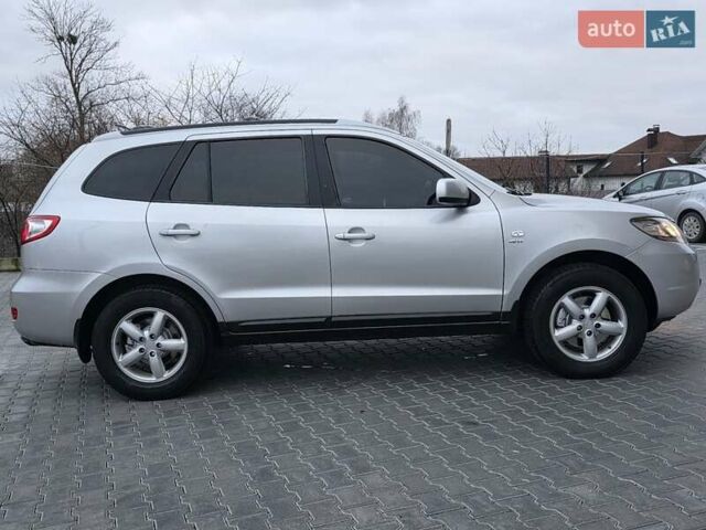 Серый Хендай Санта Фе, объемом двигателя 2.2 л и пробегом 251 тыс. км за 9333 $, фото 12 на Automoto.ua