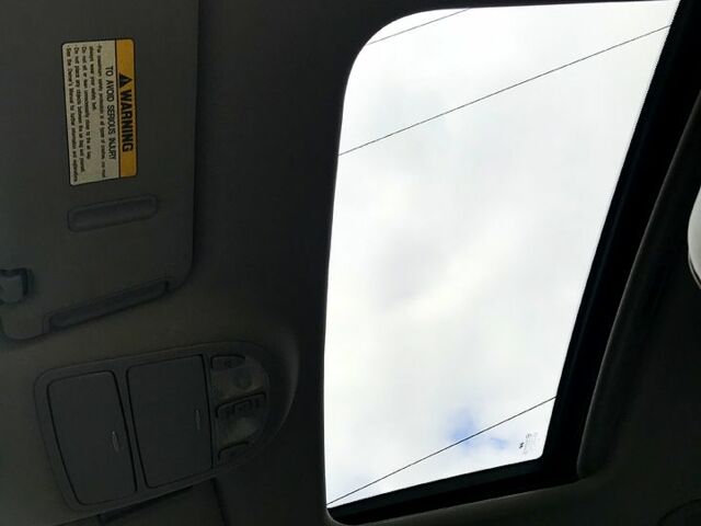 Серый Хендай Санта Фе, объемом двигателя 2.7 л и пробегом 169 тыс. км за 9300 $, фото 4 на Automoto.ua