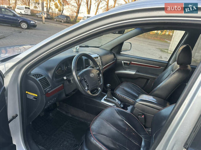 Сірий Хендай Санта Фе, об'ємом двигуна 2.2 л та пробігом 208 тис. км за 7200 $, фото 8 на Automoto.ua