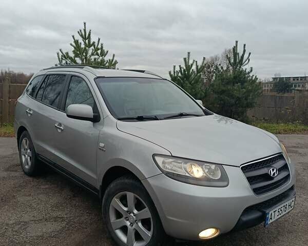 Сірий Хендай Санта Фе, об'ємом двигуна 2.2 л та пробігом 208 тис. км за 8650 $, фото 5 на Automoto.ua