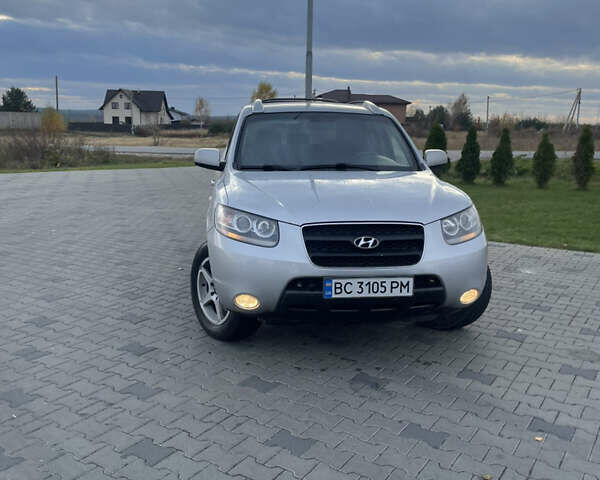 Серый Хендай Санта Фе, объемом двигателя 2.19 л и пробегом 217 тыс. км за 9300 $, фото 15 на Automoto.ua