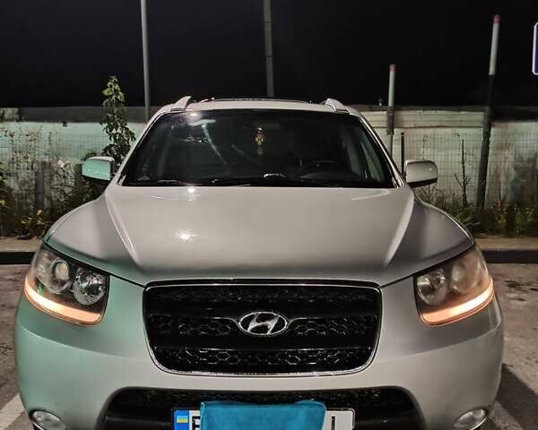 Сірий Хендай Санта Фе, об'ємом двигуна 2.2 л та пробігом 220 тис. км за 9500 $, фото 4 на Automoto.ua