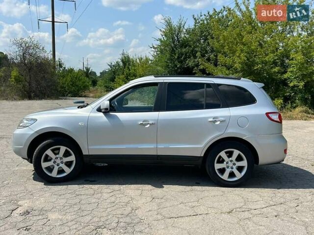 Серый Хендай Санта Фе, объемом двигателя 2.2 л и пробегом 310 тыс. км за 8900 $, фото 7 на Automoto.ua