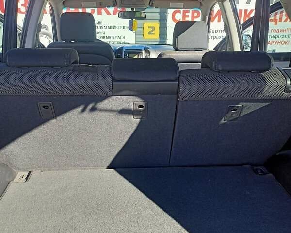 Сірий Хендай Санта Фе, об'ємом двигуна 2.7 л та пробігом 248 тис. км за 8500 $, фото 12 на Automoto.ua