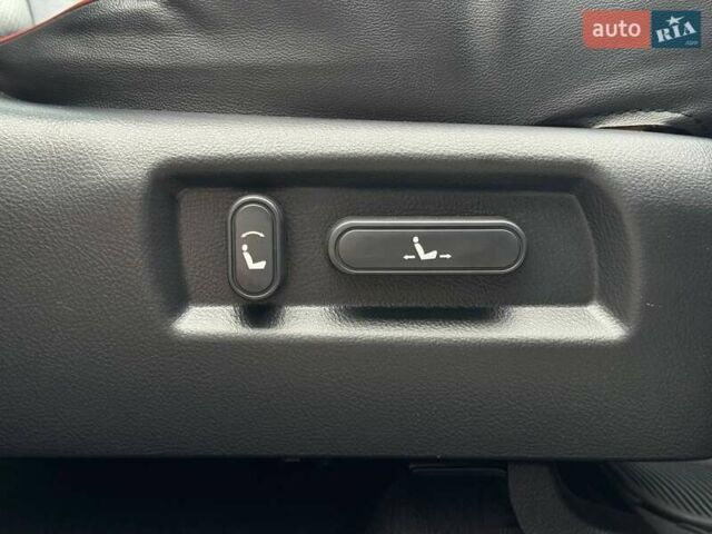 Сірий Хендай Санта Фе, об'ємом двигуна 2.19 л та пробігом 284 тис. км за 8400 $, фото 69 на Automoto.ua