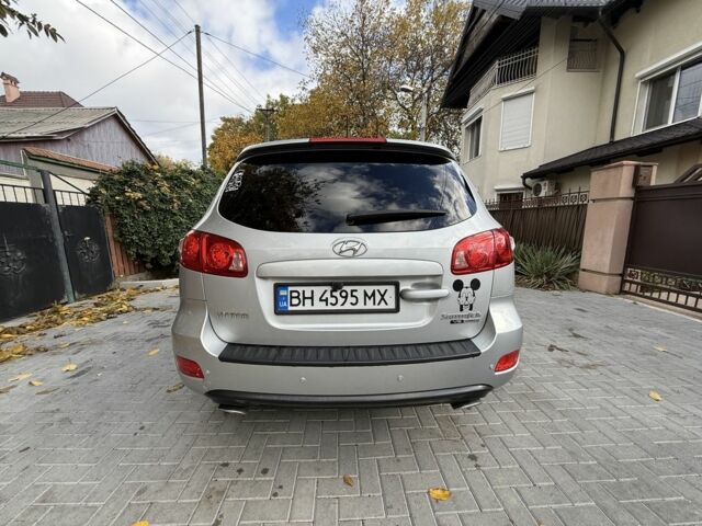 Серый Хендай Санта Фе, объемом двигателя 2.7 л и пробегом 165 тыс. км за 8500 $, фото 5 на Automoto.ua