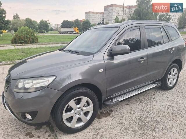 Сірий Хендай Санта Фе, об'ємом двигуна 2.2 л та пробігом 304 тис. км за 9600 $, фото 7 на Automoto.ua