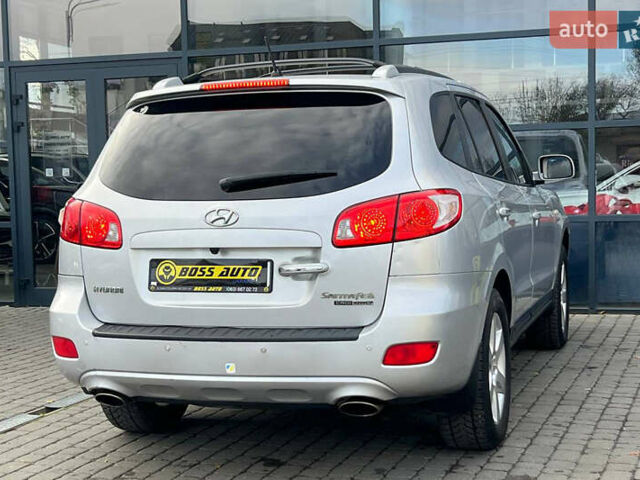Серый Хендай Санта Фе, объемом двигателя 2.19 л и пробегом 253 тыс. км за 11500 $, фото 6 на Automoto.ua