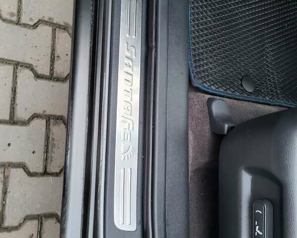 Серый Хендай Санта Фе, объемом двигателя 2.2 л и пробегом 233 тыс. км за 8999 $, фото 55 на Automoto.ua