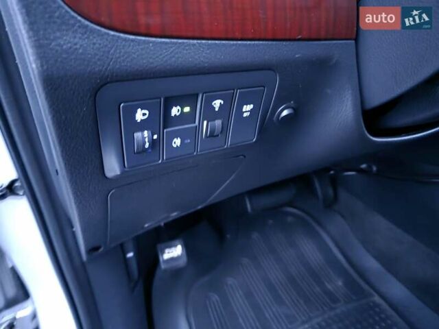 Серый Хендай Санта Фе, объемом двигателя 2.2 л и пробегом 251 тыс. км за 9333 $, фото 26 на Automoto.ua