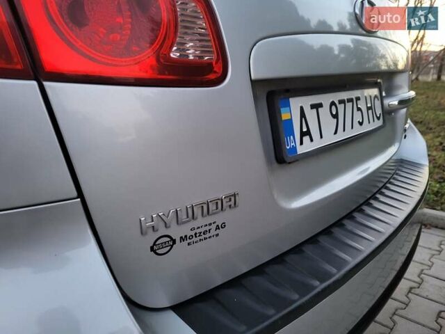Серый Хендай Санта Фе, объемом двигателя 2.19 л и пробегом 302 тыс. км за 9990 $, фото 42 на Automoto.ua