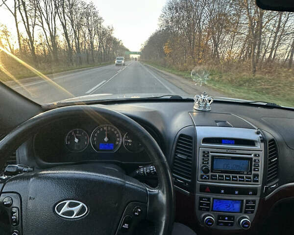 Сірий Хендай Санта Фе, об'ємом двигуна 2.2 л та пробігом 208 тис. км за 7200 $, фото 14 на Automoto.ua