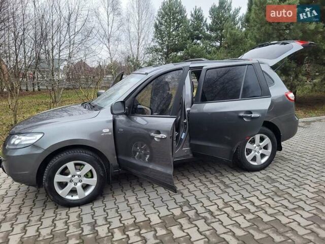 Серый Хендай Санта Фе, объемом двигателя 2.2 л и пробегом 233 тыс. км за 8999 $, фото 33 на Automoto.ua