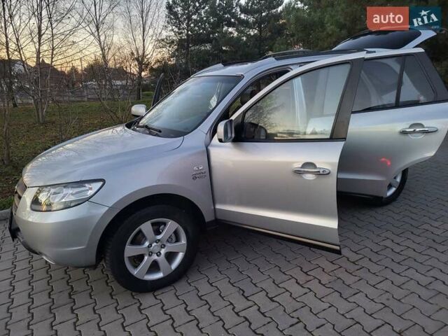 Серый Хендай Санта Фе, объемом двигателя 2.19 л и пробегом 302 тыс. км за 9990 $, фото 78 на Automoto.ua