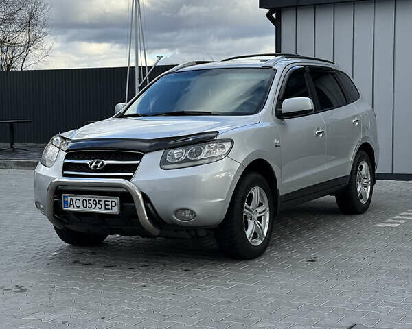 Сірий Хендай Санта Фе, об'ємом двигуна 2.2 л та пробігом 257 тис. км за 9650 $, фото 6 на Automoto.ua