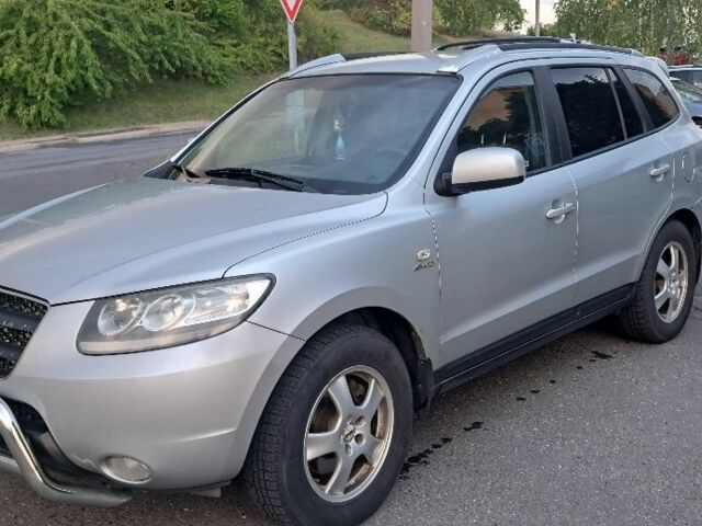 Серый Хендай Санта Фе, объемом двигателя 0 л и пробегом 270 тыс. км за 4800 $, фото 2 на Automoto.ua