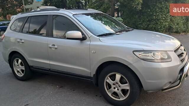 Сірий Хендай Санта Фе, об'ємом двигуна 2.2 л та пробігом 280 тис. км за 4800 $, фото 3 на Automoto.ua