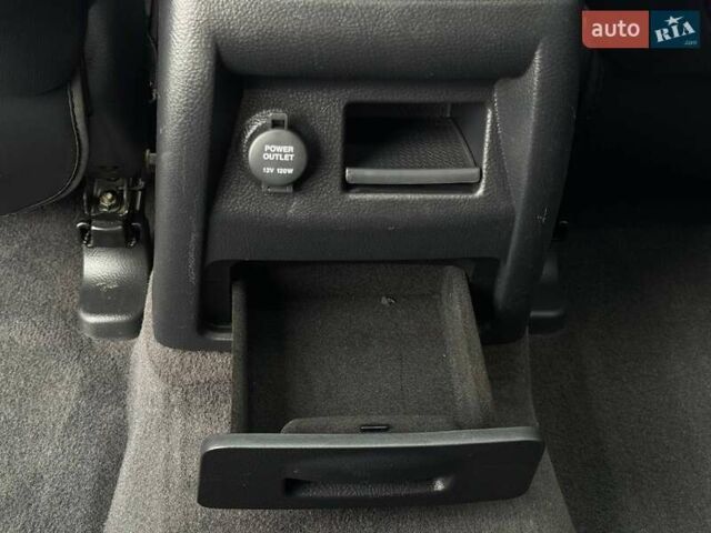 Сірий Хендай Санта Фе, об'ємом двигуна 2.19 л та пробігом 284 тис. км за 8400 $, фото 56 на Automoto.ua