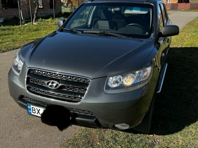 Серый Хендай Санта Фе, объемом двигателя 2.2 л и пробегом 350 тыс. км за 7157 $, фото 2 на Automoto.ua