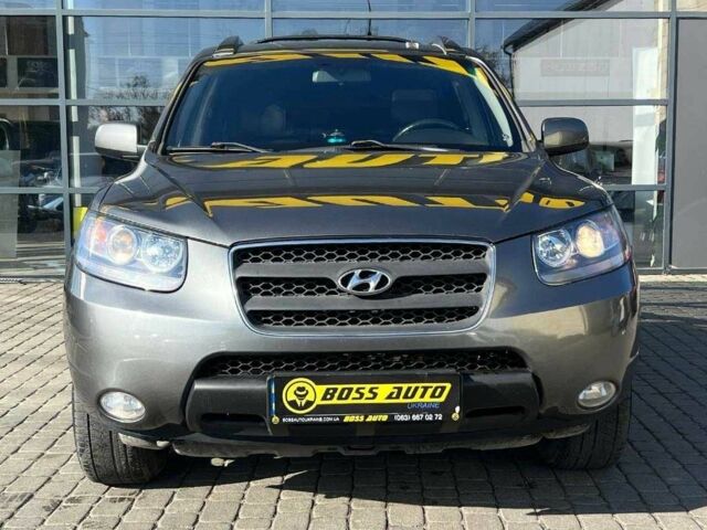 Сірий Хендай Санта Фе, об'ємом двигуна 2.2 л та пробігом 317 тис. км за 9600 $, фото 1 на Automoto.ua