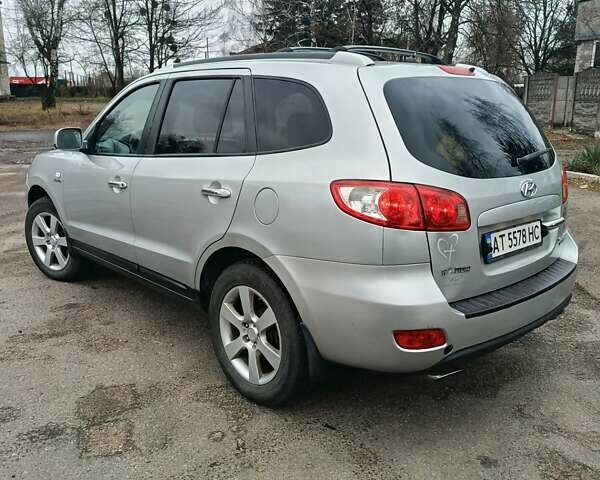 Сірий Хендай Санта Фе, об'ємом двигуна 2.2 л та пробігом 208 тис. км за 8650 $, фото 2 на Automoto.ua