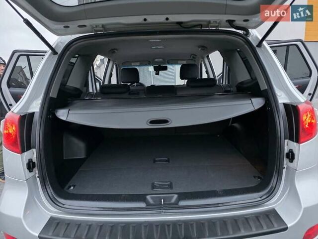 Серый Хендай Санта Фе, объемом двигателя 2.2 л и пробегом 251 тыс. км за 9333 $, фото 57 на Automoto.ua