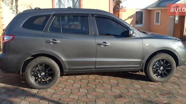 Сірий Хендай Санта Фе, об'ємом двигуна 2.19 л та пробігом 185 тис. км за 10200 $, фото 6 на Automoto.ua