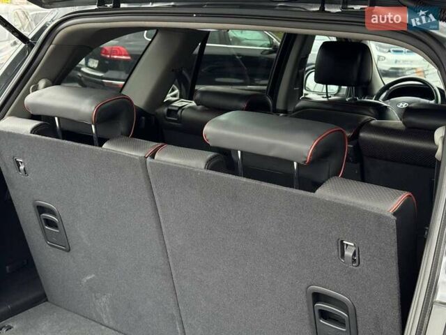 Сірий Хендай Санта Фе, об'ємом двигуна 2.19 л та пробігом 284 тис. км за 8400 $, фото 17 на Automoto.ua