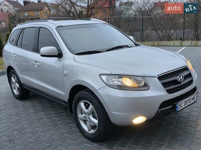 Серый Хендай Санта Фе, объемом двигателя 2.2 л и пробегом 251 тыс. км за 9333 $, фото 13 на Automoto.ua