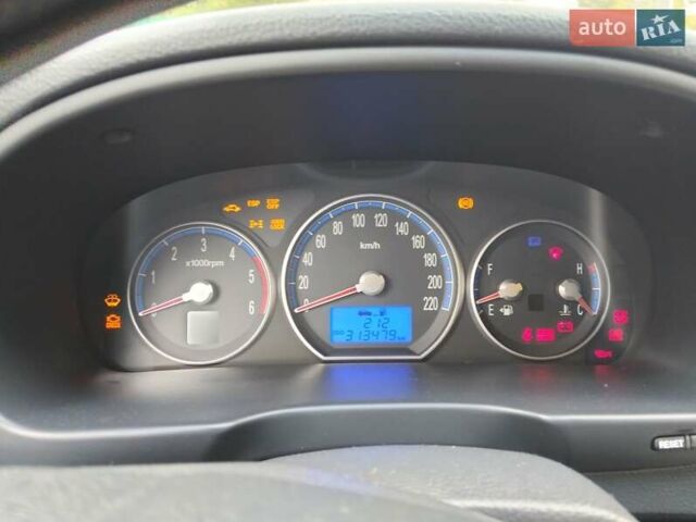 Хендай Санта Фе 2007 в Луцке на Automoto.ua Серый Хендай Санта Фе, объемом двигателя 2.2 л и пробегом 313 тыс. км за 9300 $, фото 8 на Automoto.ua