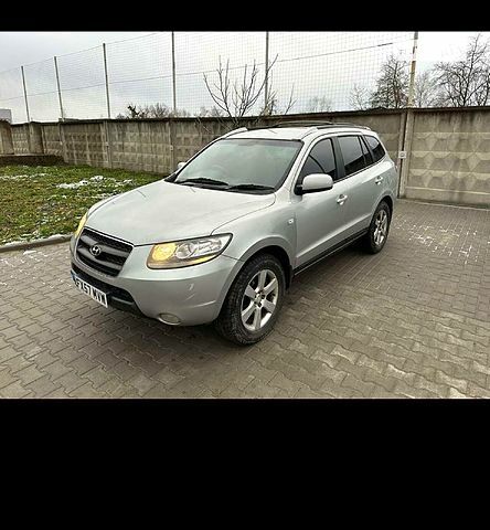 Серый Хендай Санта Фе, объемом двигателя 2.2 л и пробегом 170 тыс. км за 4200 $, фото 4 на Automoto.ua
