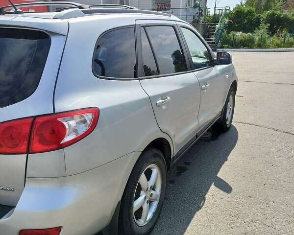Сірий Хендай Санта Фе, об'ємом двигуна 2.2 л та пробігом 220 тис. км за 9500 $, фото 15 на Automoto.ua