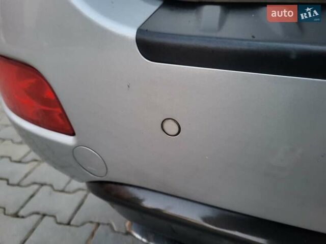 Серый Хендай Санта Фе, объемом двигателя 2.19 л и пробегом 302 тыс. км за 9990 $, фото 39 на Automoto.ua