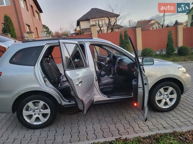 Серый Хендай Санта Фе, объемом двигателя 2.19 л и пробегом 302 тыс. км за 9990 $, фото 69 на Automoto.ua