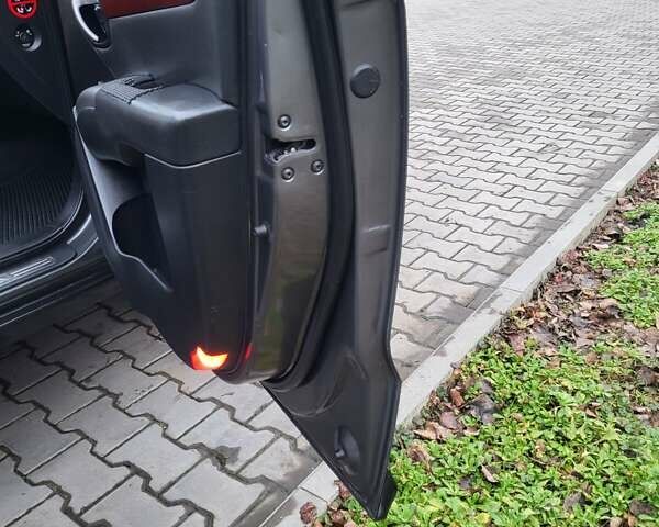 Серый Хендай Санта Фе, объемом двигателя 2.2 л и пробегом 233 тыс. км за 8999 $, фото 70 на Automoto.ua